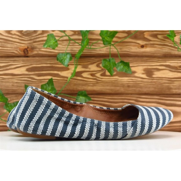 Lucky‎ Brand Size 7.5 M Blue Round Toe Flat Fabric Women - Picture 4 of 7